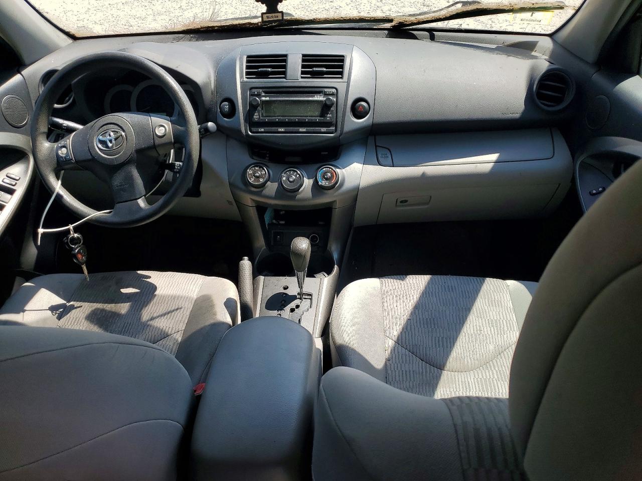 Toyota RAV4 Base
