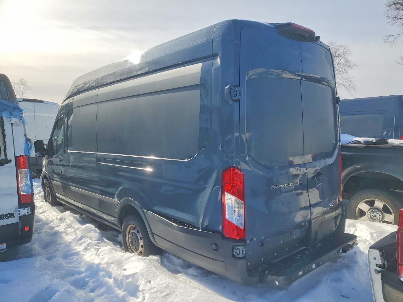 Ford Transit T-250
