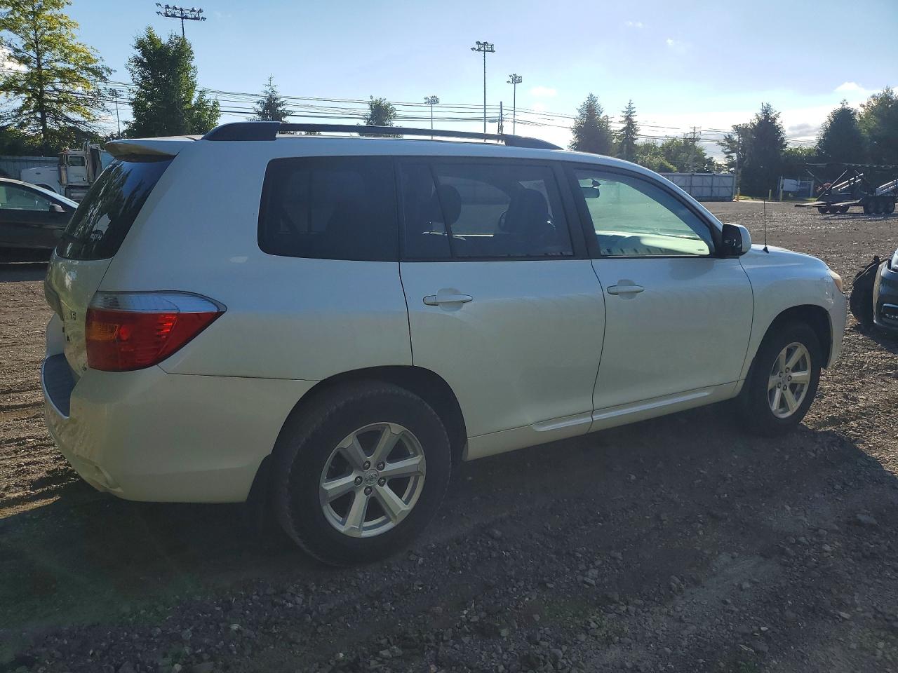 Toyota Highlander Base