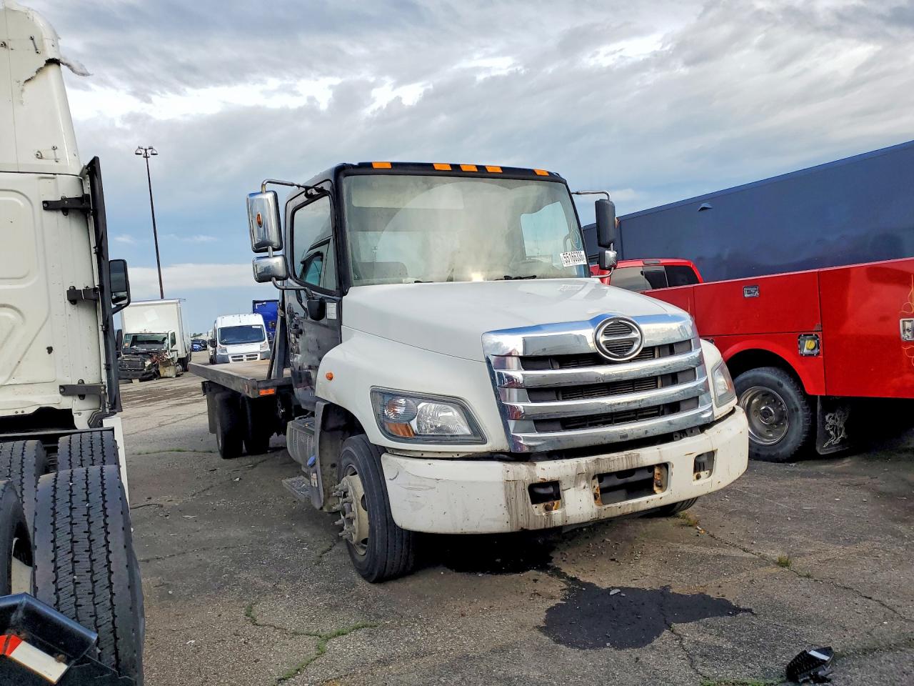 Hino 198 258 26