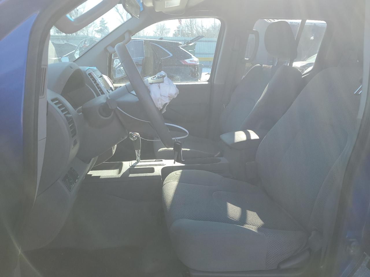 Nissan Frontier S