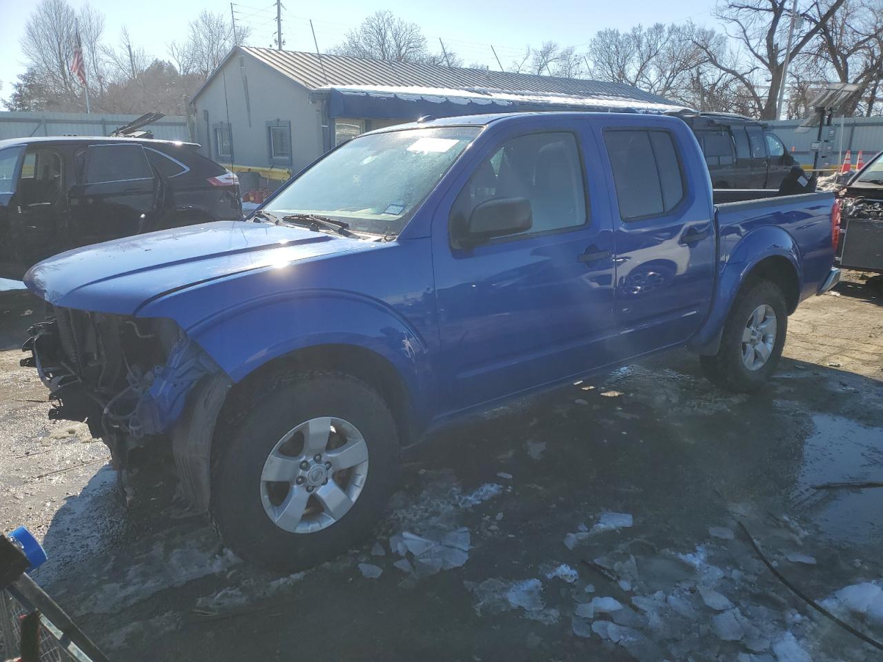 Salvage Nissan Frontier Image