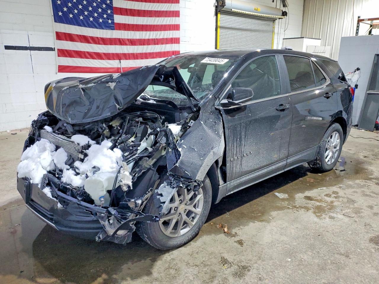 Salvage Chevrolet Equinox Image