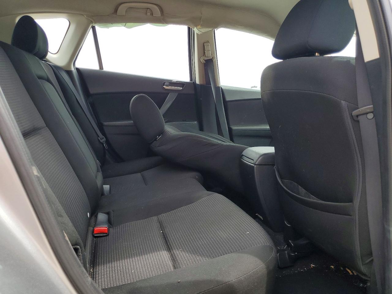 Mazda 3 I