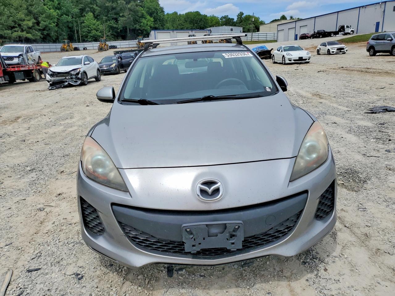 Mazda 3 I