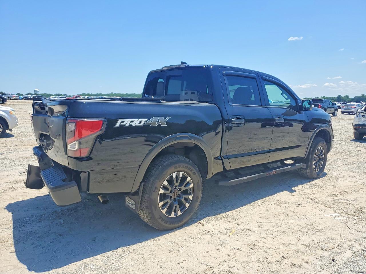 Nissan Titan Pro-4x