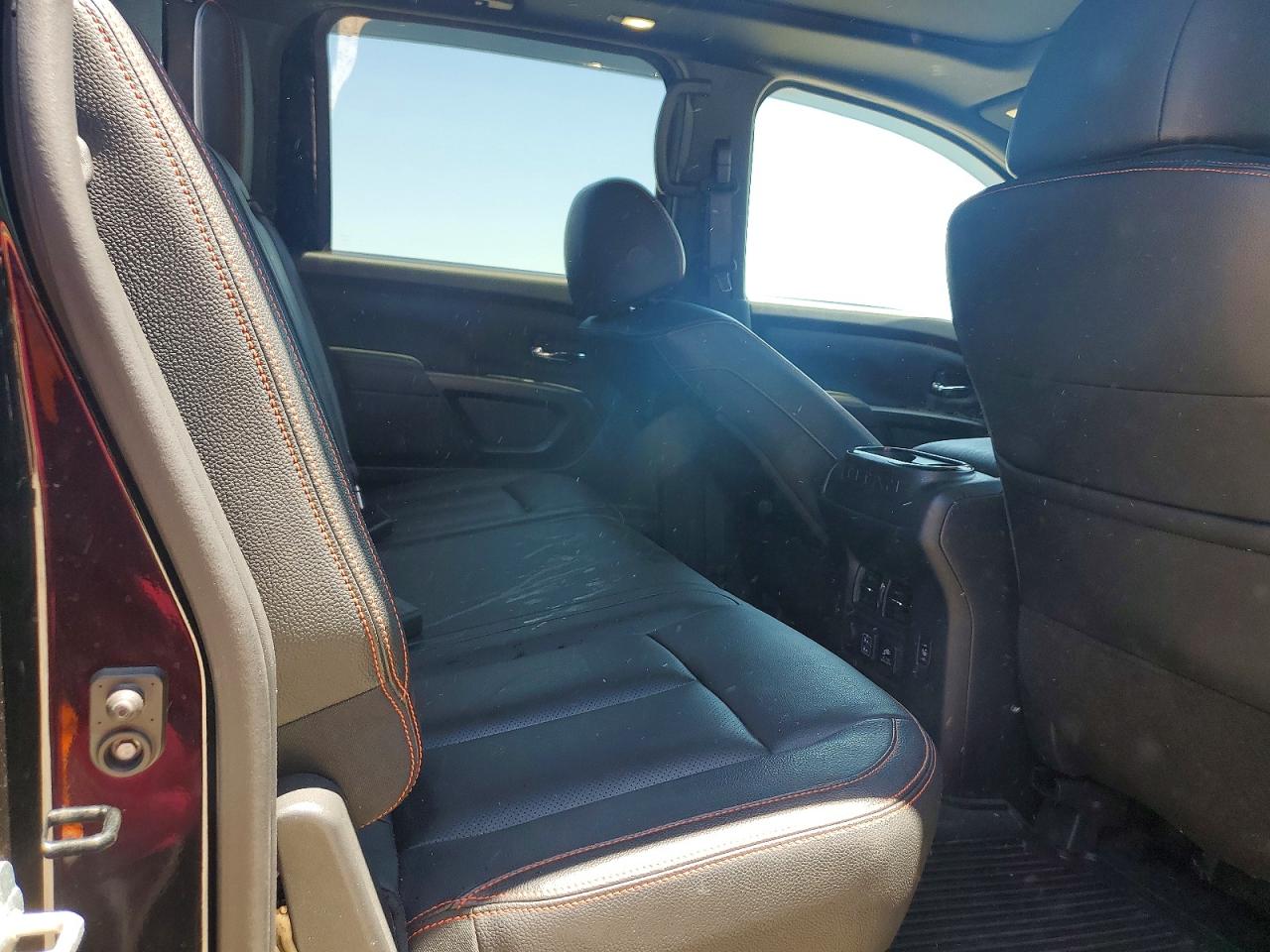 Nissan Titan Pro-4x