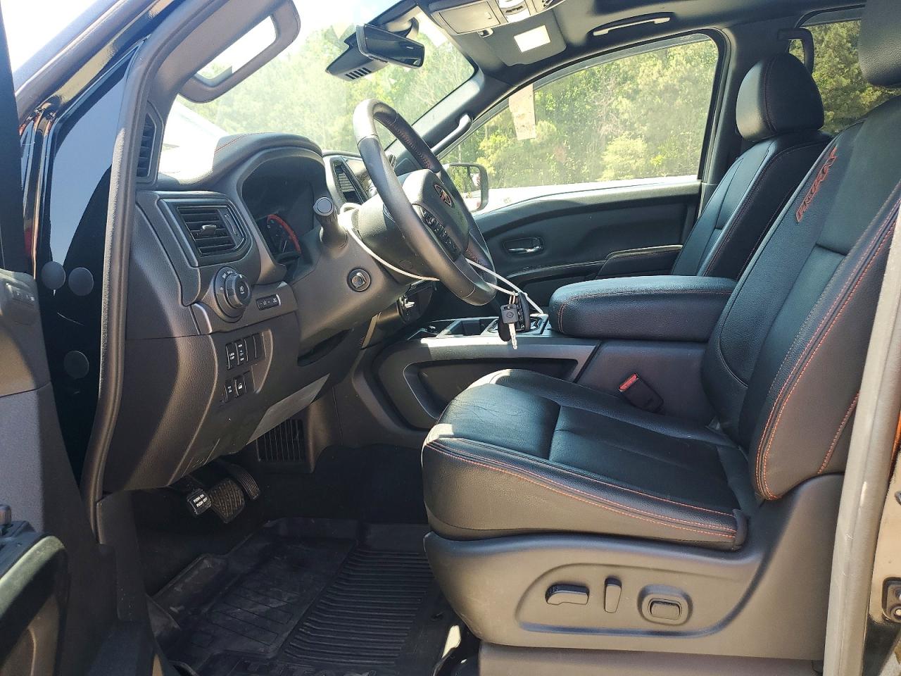 Nissan Titan Pro-4x