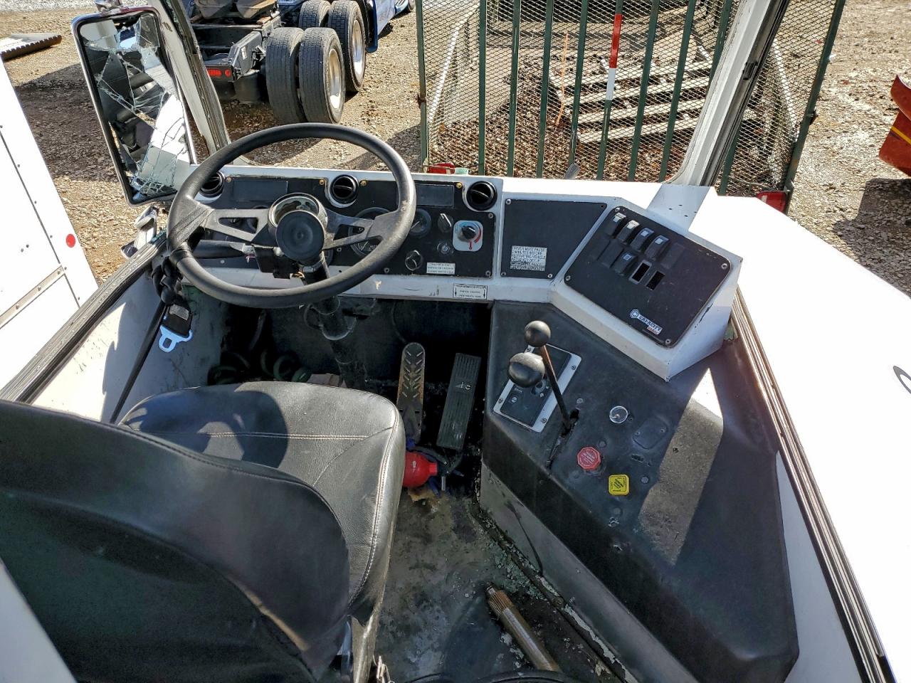 Capacity Yard Truck