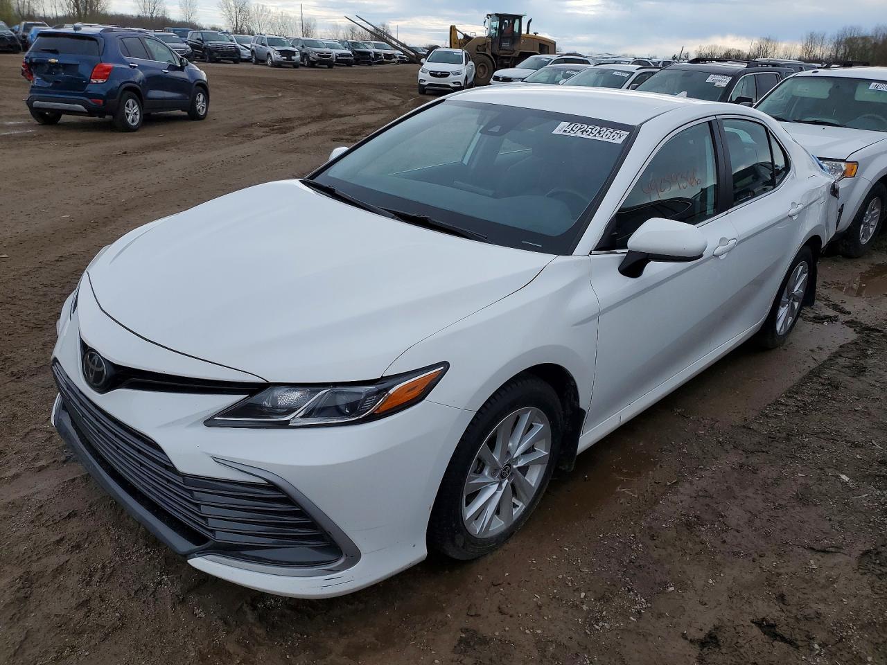 Salvage Toyota Camry Image