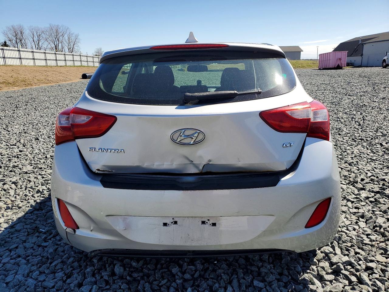 Hyundai ELANTRA Base