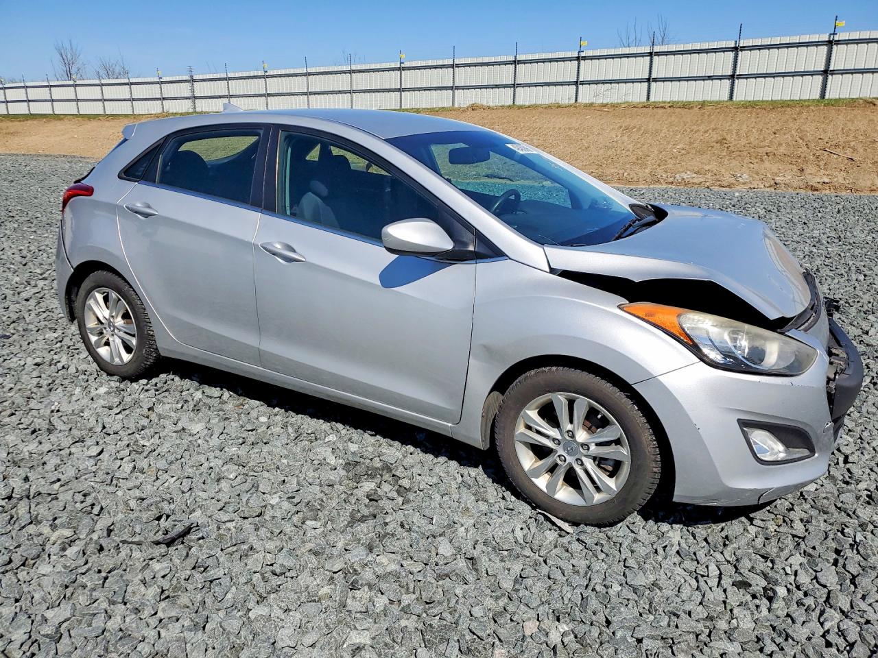 Hyundai ELANTRA Base