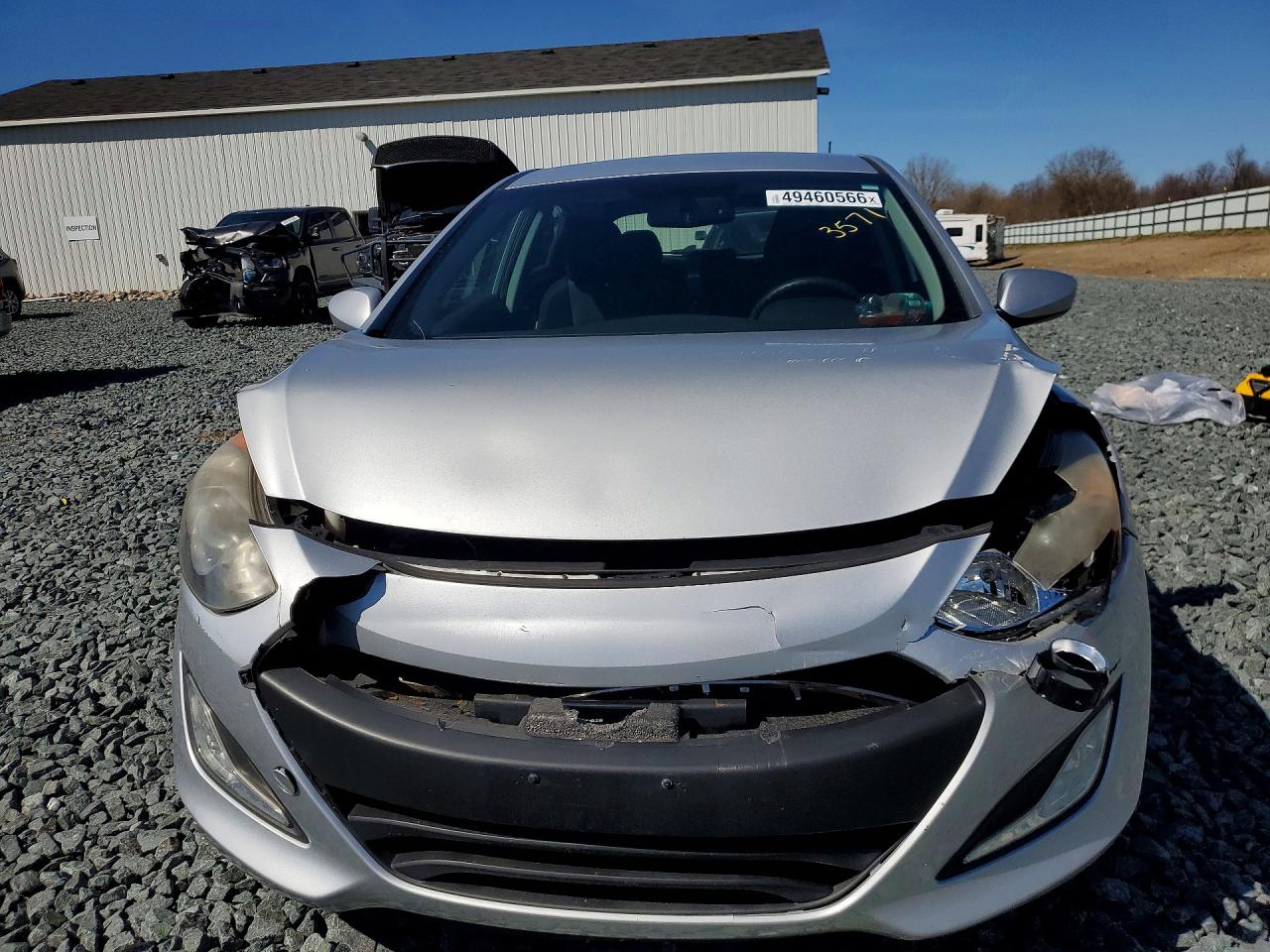 Hyundai ELANTRA Base