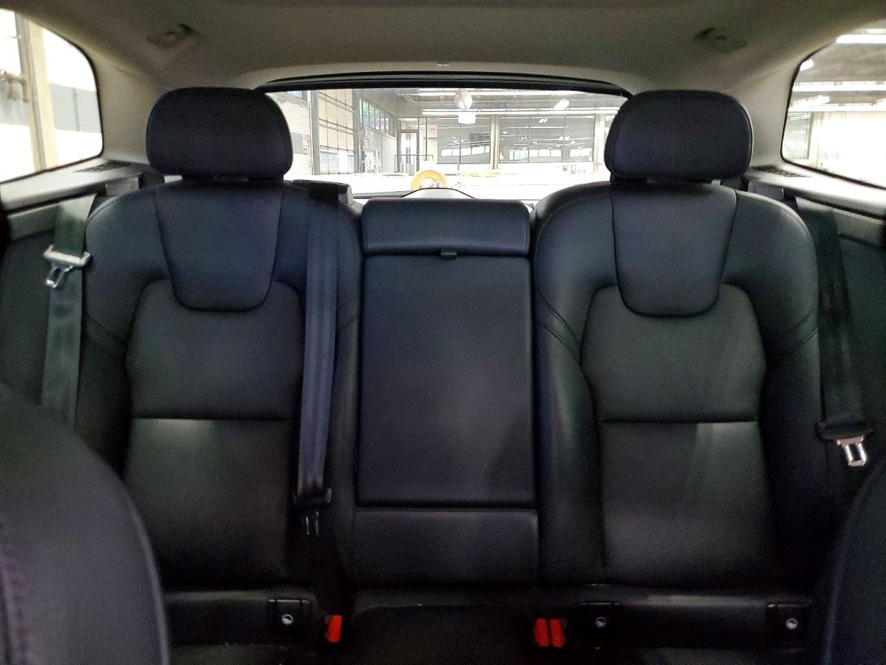 Volvo XC60 Plus