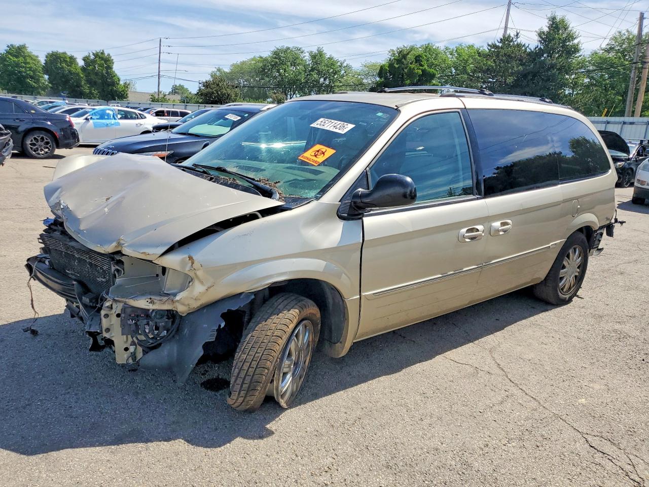 Salvage Chrysler Minivan Image