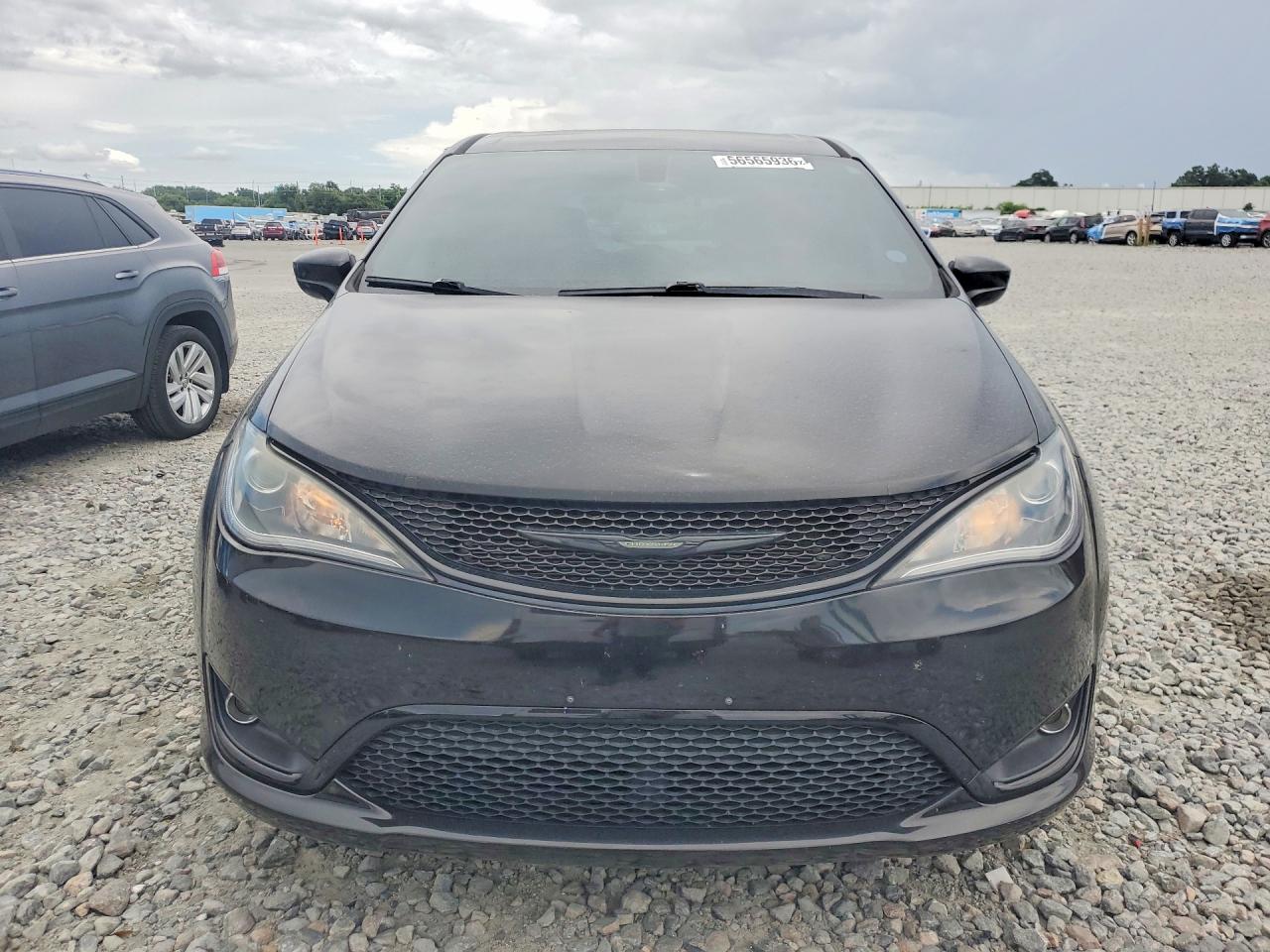 Chrysler Pacifica Touring Plus