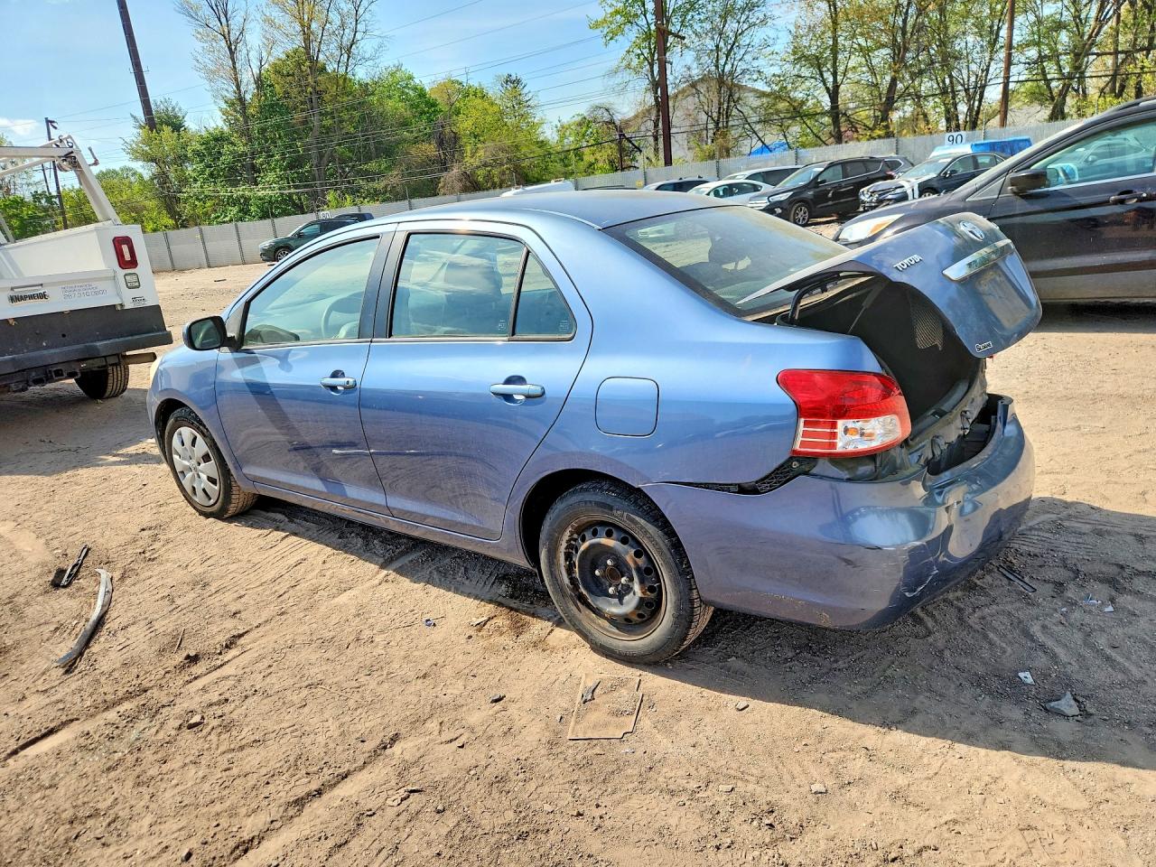 Toyota Yaris Base
