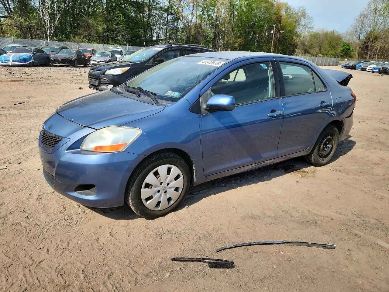 Salvage Toyota Yaris Image