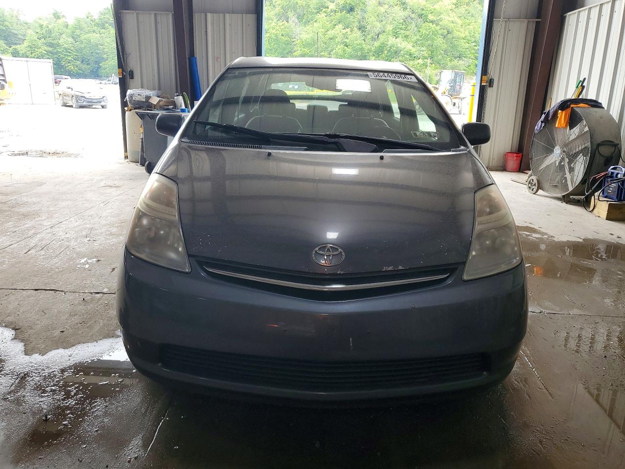 Toyota Prius Base