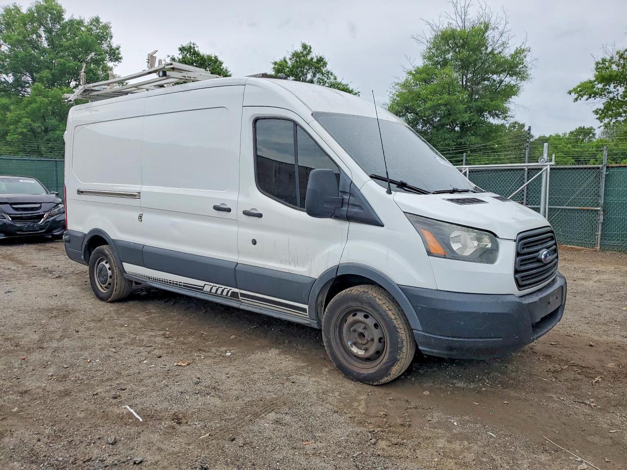 Ford Transit T-250
