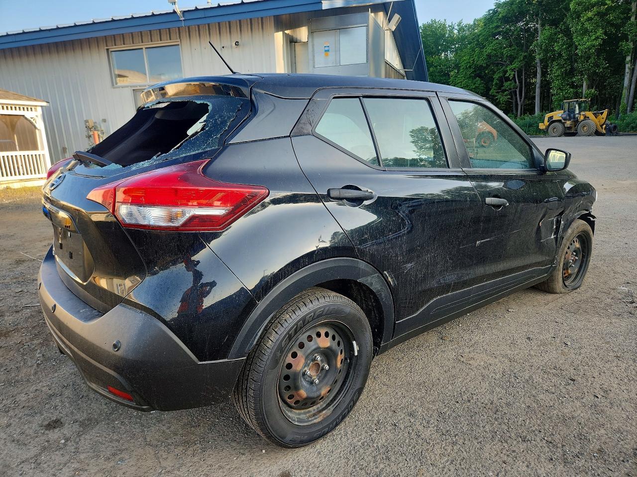 Nissan Kicks S