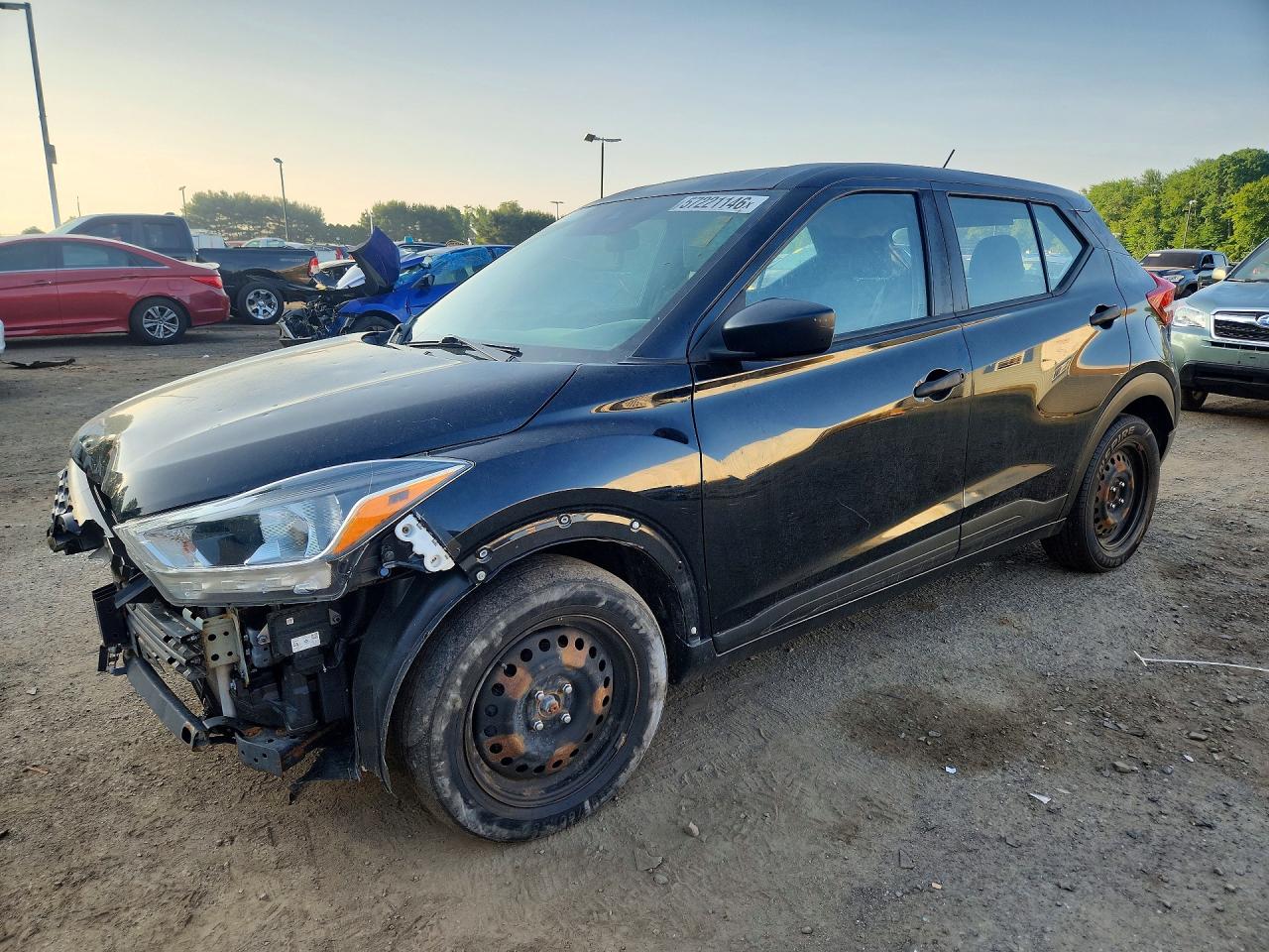 Salvage Nissan Kicks Image
