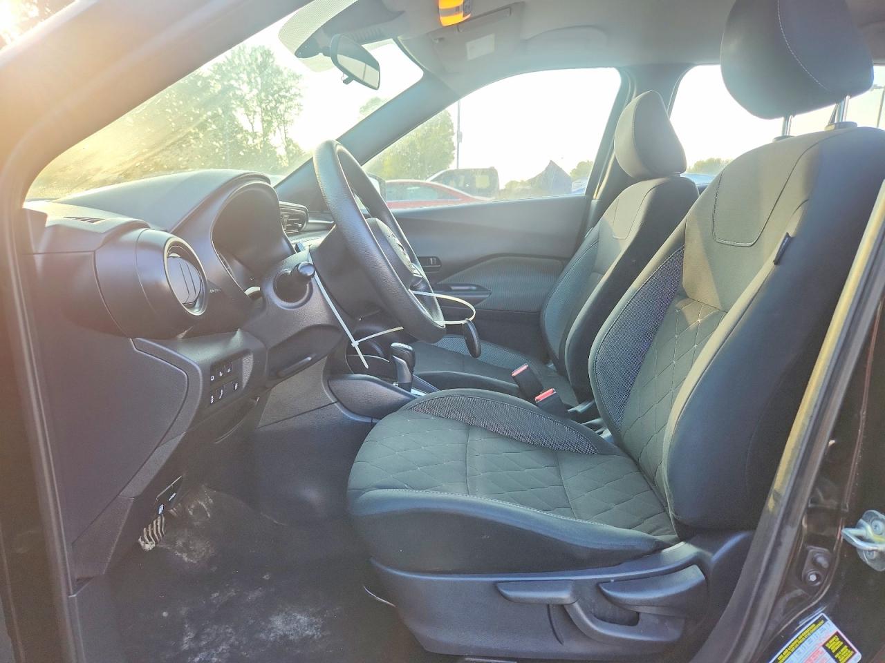 Nissan Kicks S