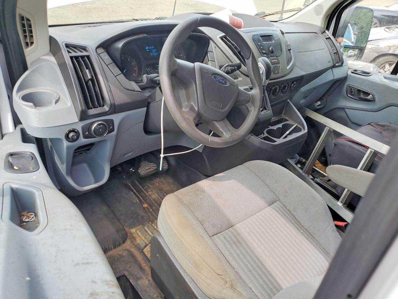Ford Transit T-150