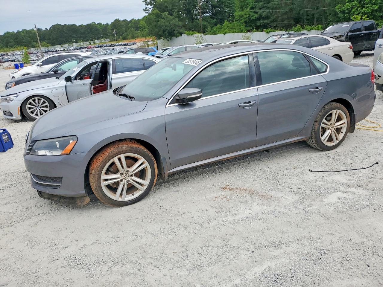 Salvage Volkswagen Passat Image