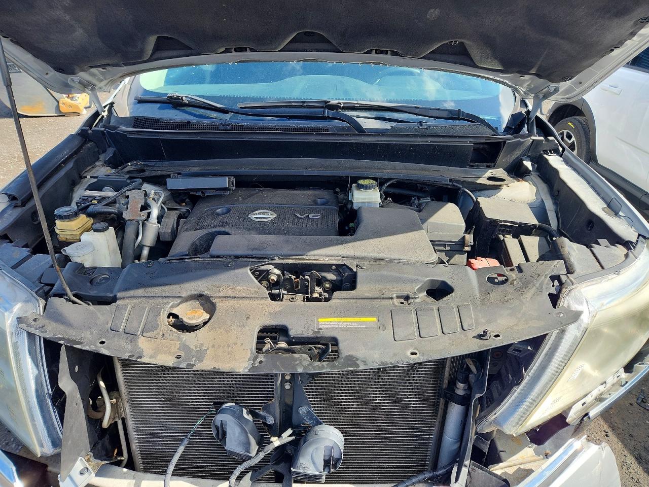Nissan Pathfinder S