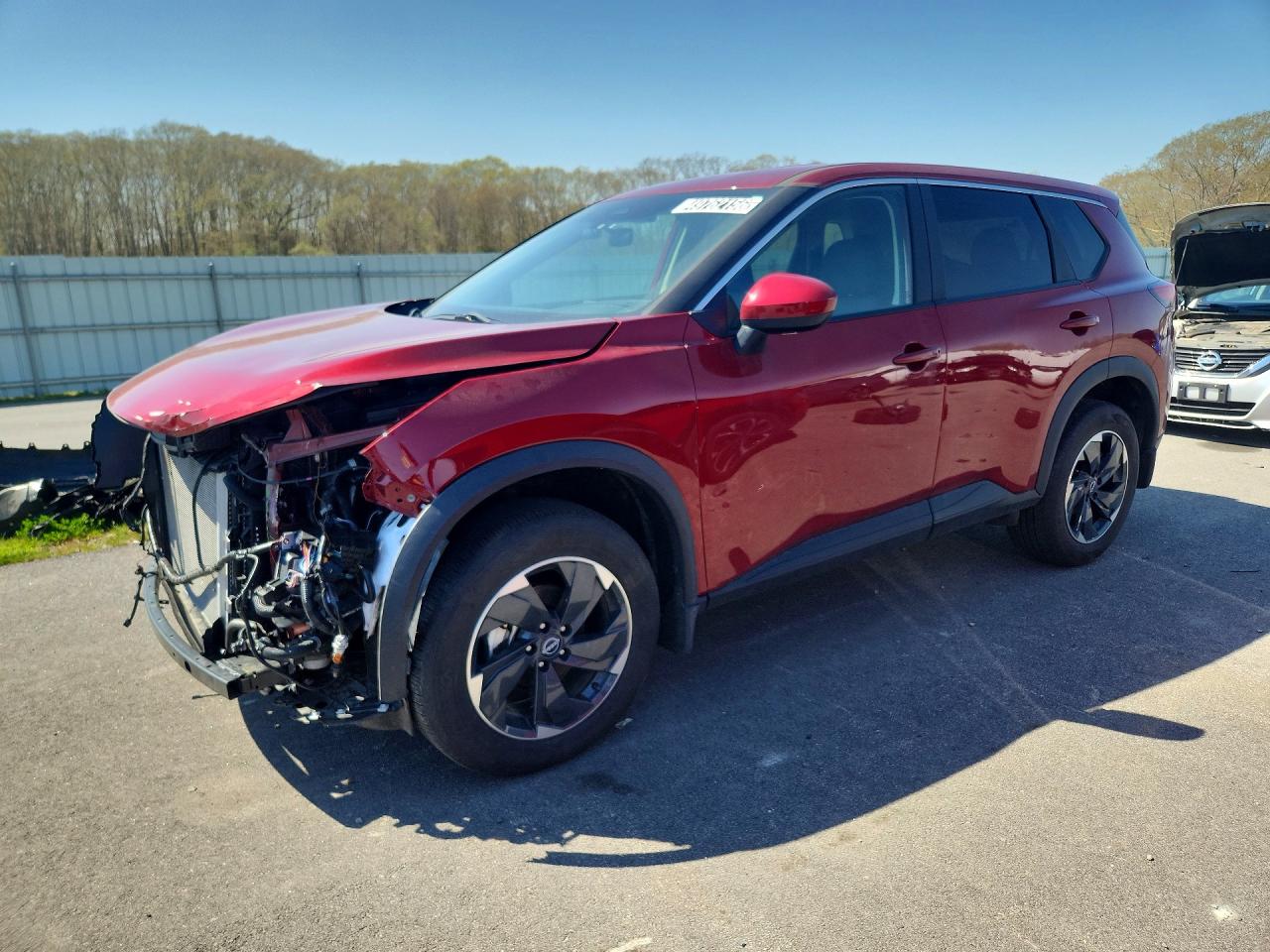 Salvage Nissan Rogue Image