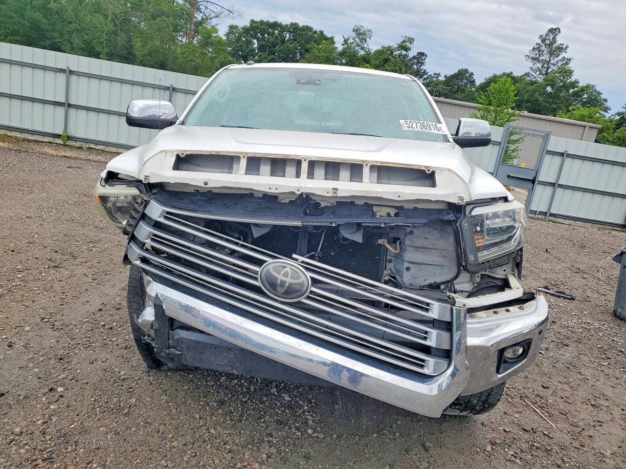 Toyota Tundra Crewmax Limited