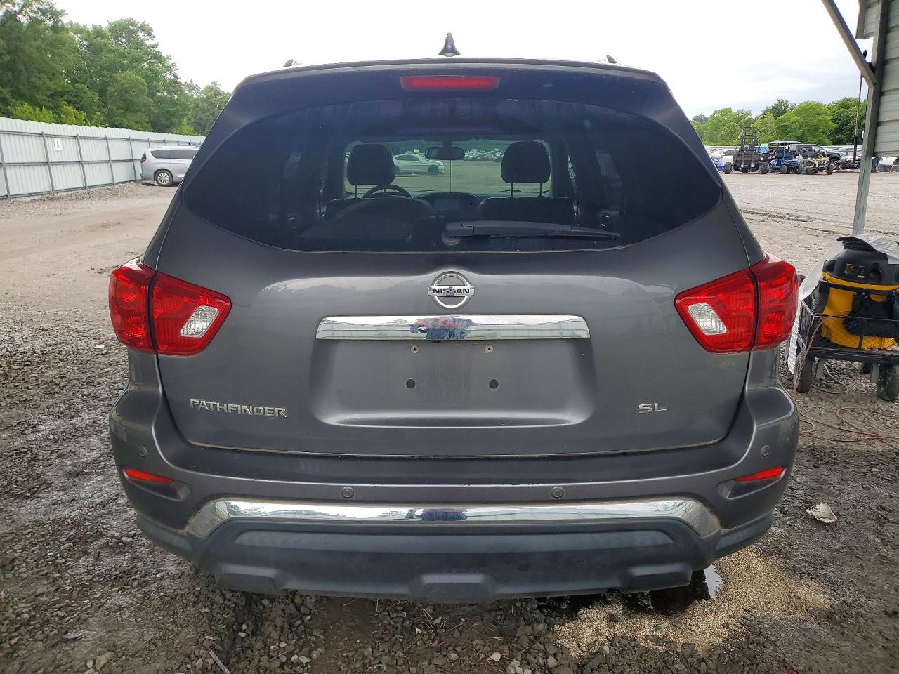 Nissan Pathfinder Sl