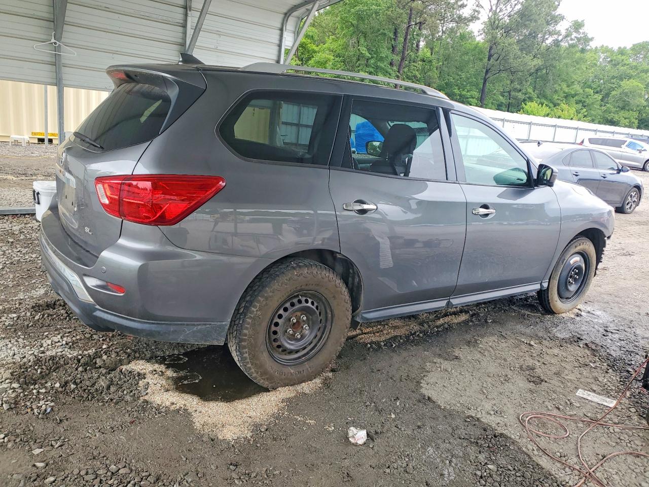 Nissan Pathfinder Sl