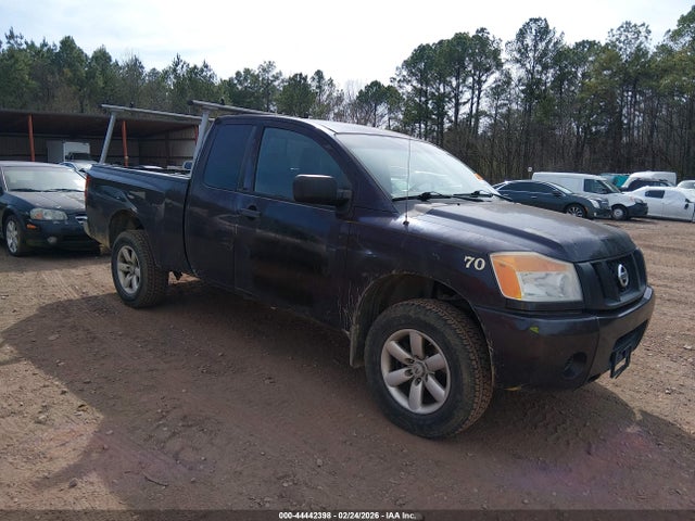 Salvage Nissan Titan Image