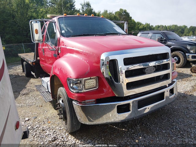 Salvage Ford F-650 Image