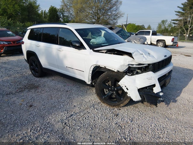 Salvage Jeep Grand Cherokee Image