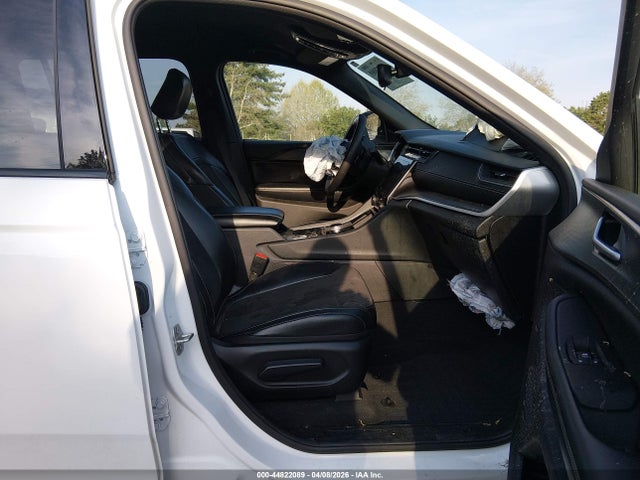 Jeep Grand Cherokee Altitude 4x2