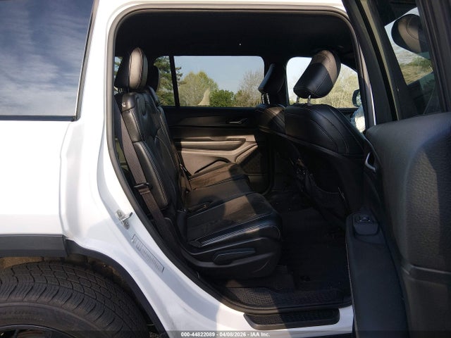 Jeep Grand Cherokee Altitude 4x2