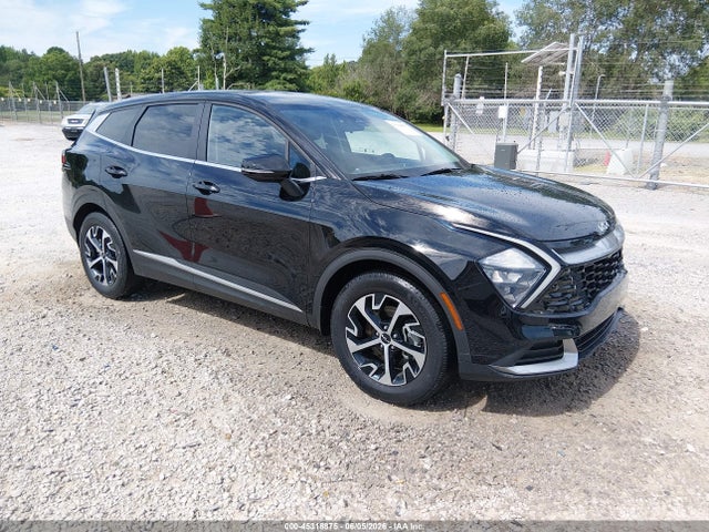 Salvage Kia Sportage Image
