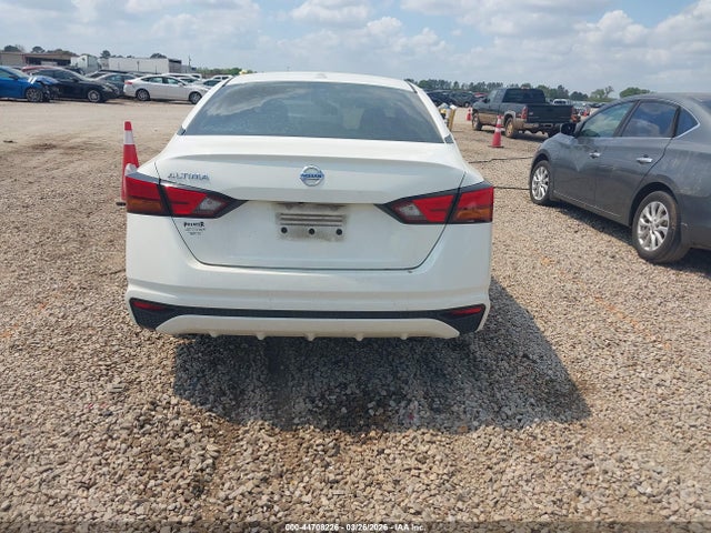 Nissan Altima S Fwd