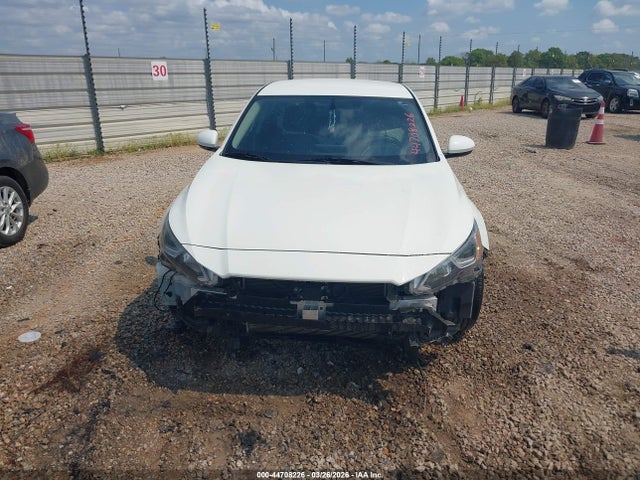 Nissan Altima S Fwd