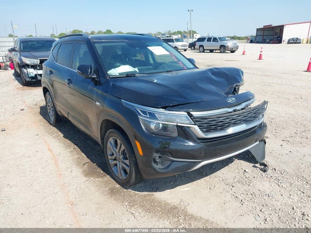 Salvage Kia Seltos Image