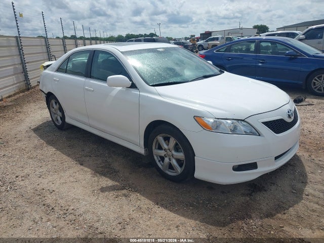 Salvage Toyota Camry Image