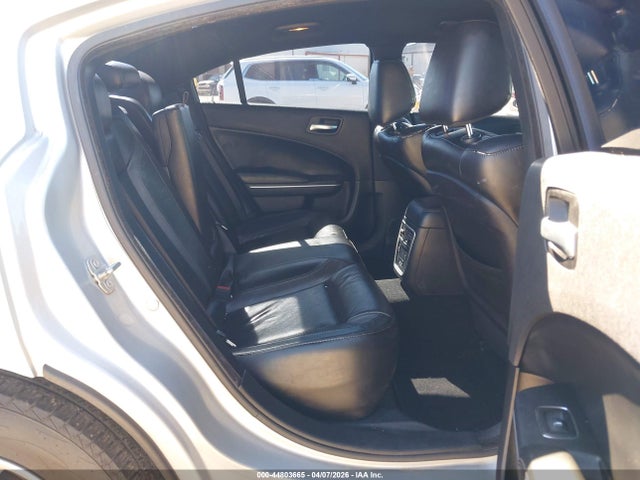 Dodge Charger Sxt Rwd