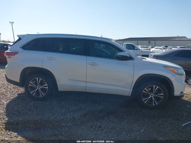 Toyota Highlander Xle V6