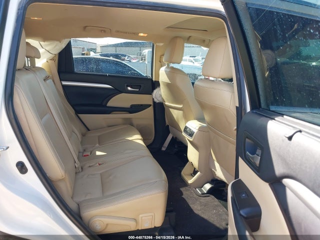 Toyota Highlander Xle V6