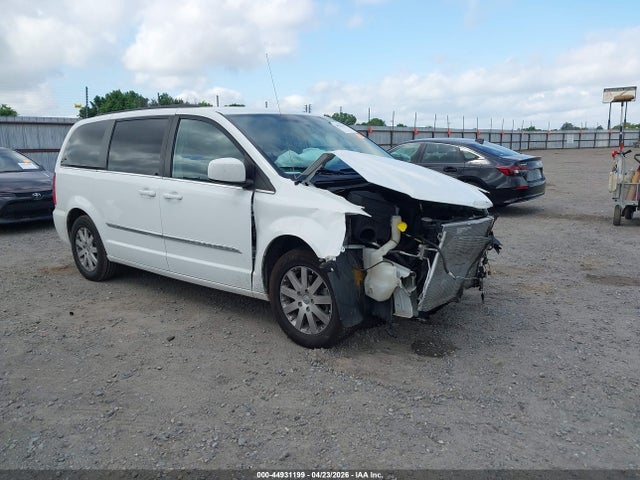 Salvage Chrysler Town & Country Image