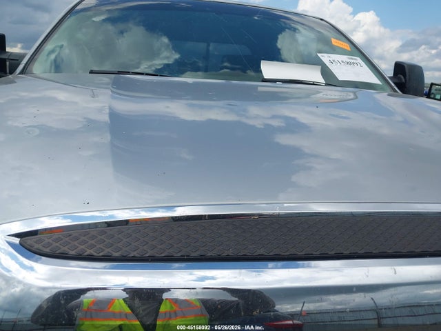 Toyota Tundra Sr5 5.7l V8