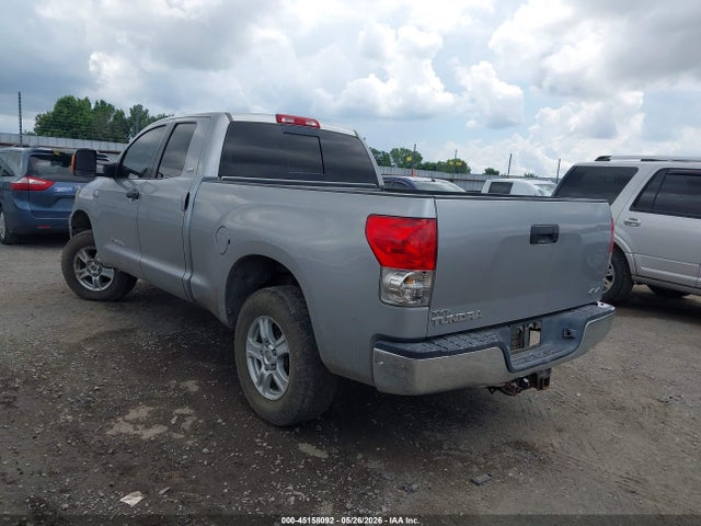 Toyota Tundra Sr5 5.7l V8